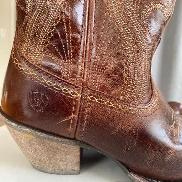 NWT Ariat Lively Western Boots 6.5B - Picture 5 of 10